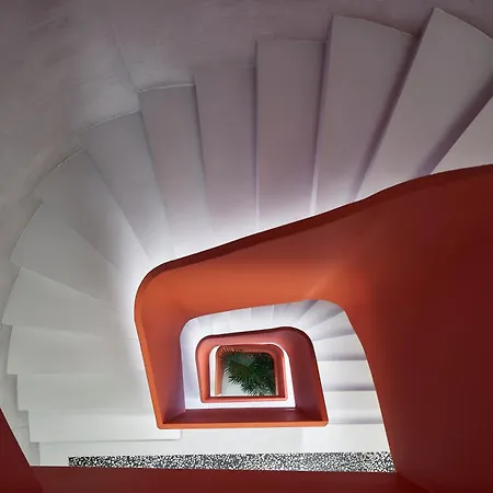 Otel The Newel Metaxourgeio *